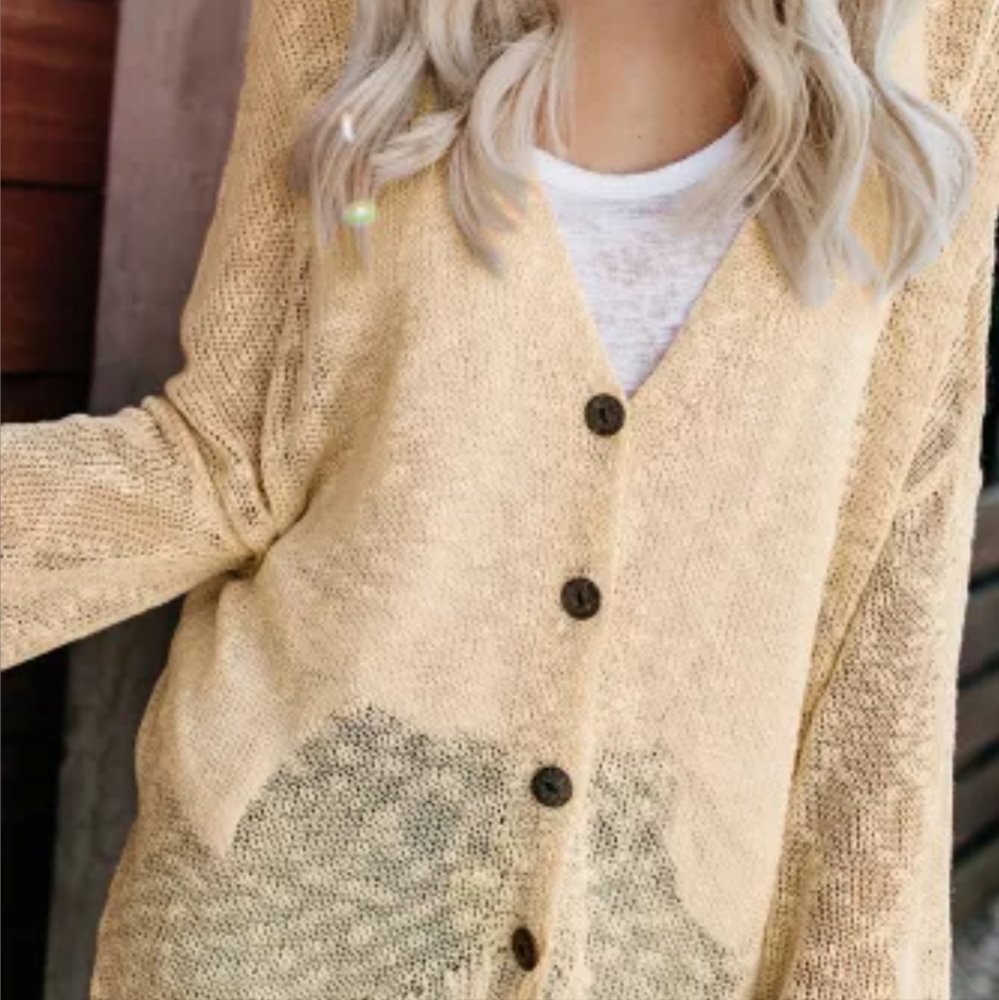 πNew Apricot Loose Lightweight V Neck Buttoned Sheer Knit Cardigan - Picture 4 of 17